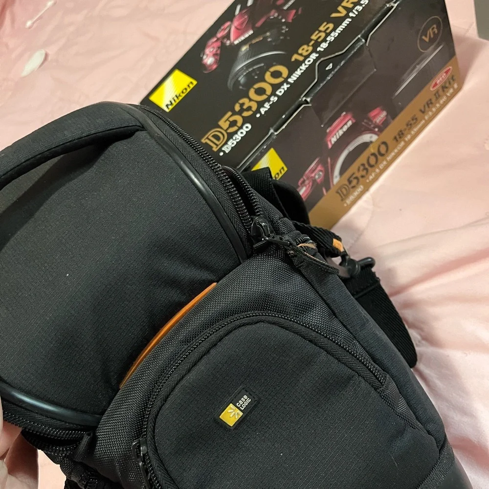 Nikon D3500 Red